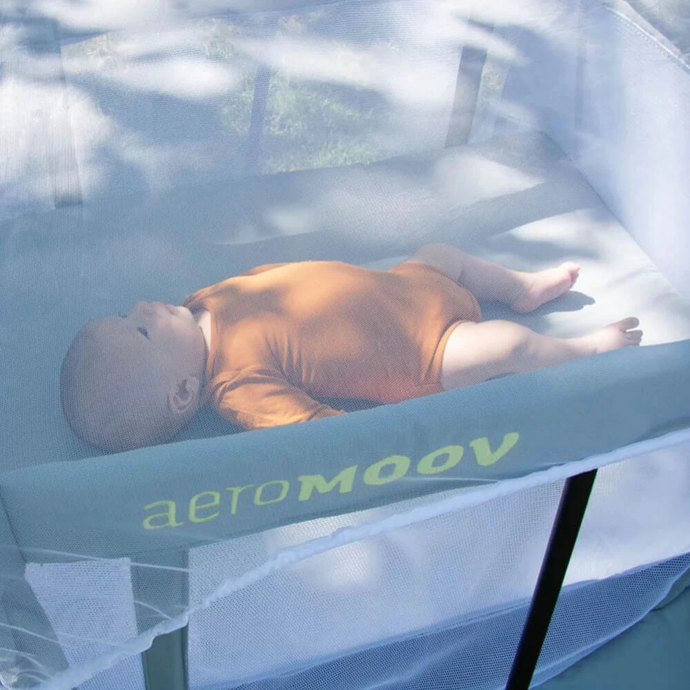 AeroMoov Instant Travel Cot Mosquito Net 2 AeroMoov Instant Travel Cot Mosquito Net - Image 2