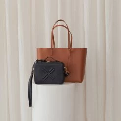 Bonnie & Kind Tote Bag & Baby Kit Bundle -Baby Haven Shop 129282 TN BK